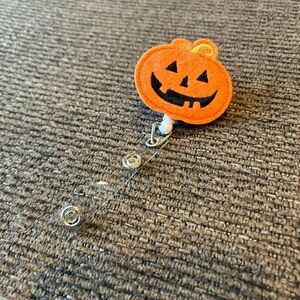 Pumpkin Badge Reel
